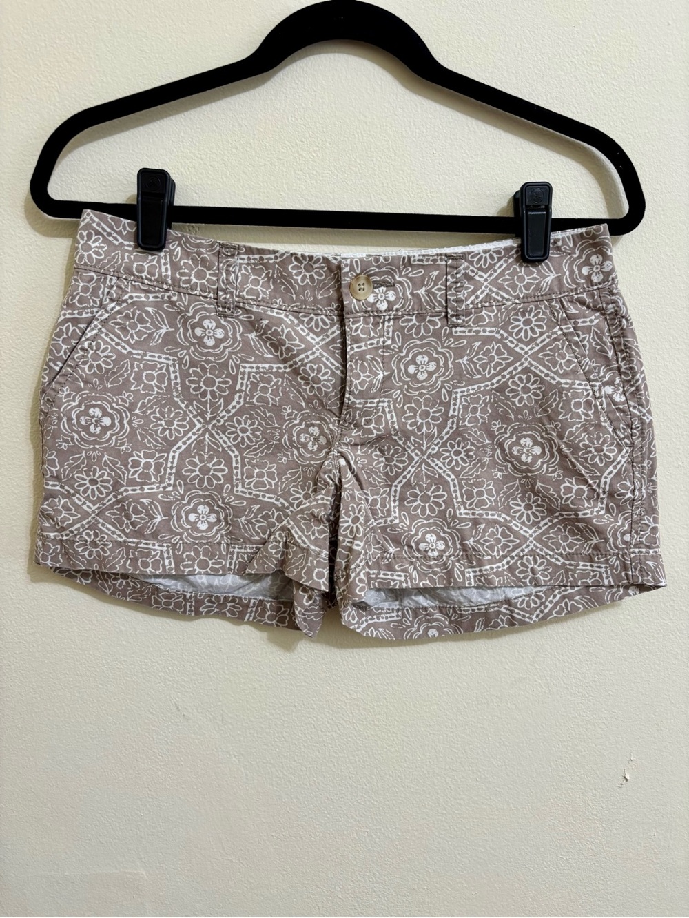 Old Navy Beige Floral-Pattern Cotton Bermuda Shorts